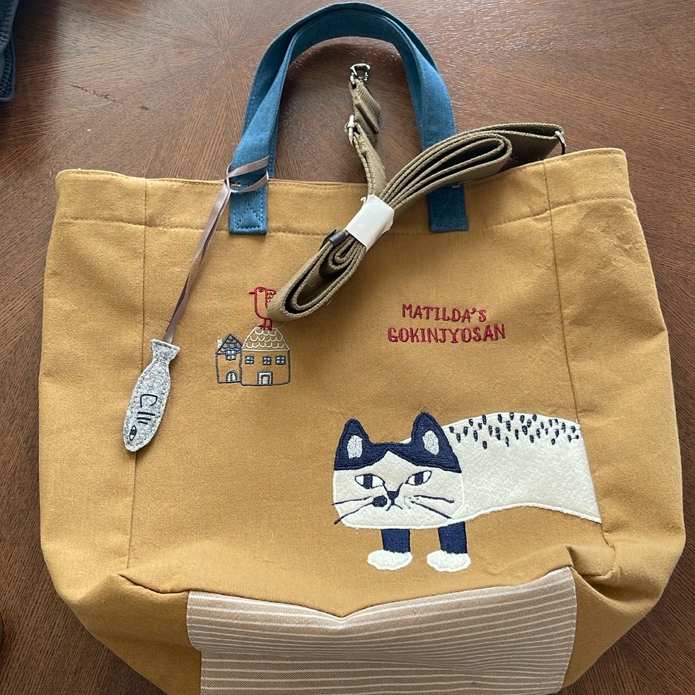Tote bag